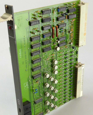 ABB 81AB10 GKE850100R0100 โมดูล I/O ระบบพลังงานไฟฟ้าและอุตสาหกรรม