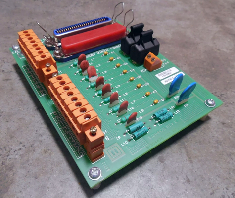 MU-TAOX02 Honeywell Analog Output Module โมดูล PLC การปิดบอร์ด