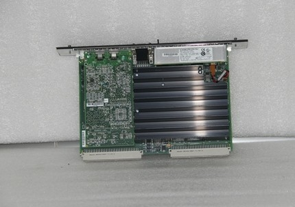 GE IC698CPE030 PACSystems RX7i เครื่องควบคุม หน่วยประมวลผลกลาง สําหรับระบบ PLC