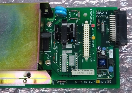 AIP571 YOKOGAWA เครื่องรับไฟฟ้า RIO I/O Module หน่วยควบคุมสนาม V-net Control Bus 24 V DC
