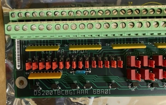 DS200TBCBG1A GE TBCB โมดูลการสิ้นสุด I / O บอร์ดควบคุมตราสัญลักษณ์ V ตู้เทอร์บีน
