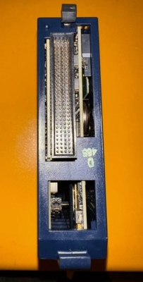 IC695CPE305 GE ดําเนินการควบคุมในเวลาจริงของกระบวนการเครื่องจักรและระบบการจัดการวัสดุ