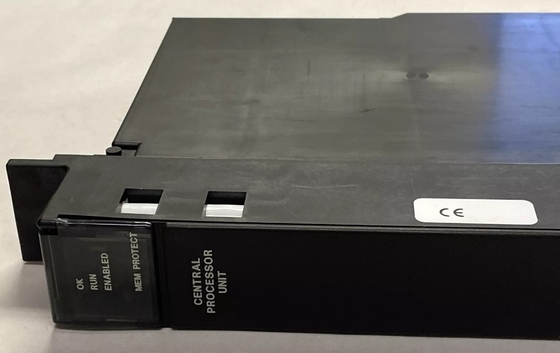 IC697CPM915 GE 32 MHz 32 บิท โปรเซสเซอร์กลางพิกัดลอย 1 Mbyte Memory