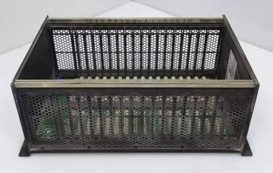IC698CHS017 GE PACSystems RX7i Racks 17 สล็อตหน้าและหลังติดตั้ง CPU และการตั้งค่า I / O