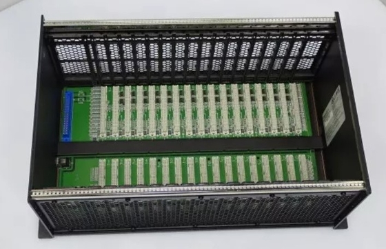 IC698CHS017 GE PACSystems RX7i Racks 17 สล็อตหน้าและหลังติดตั้ง CPU และการตั้งค่า I / O
