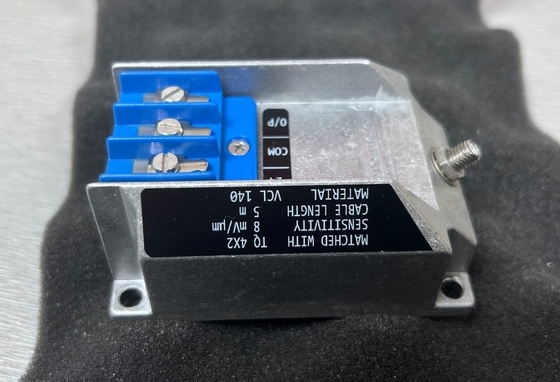 IQS452 204-452-000-221 เครื่องปรับสัญญาณระบบใกล้ชิด