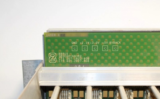 RF533 3BSE014227R1 BB510 3BSE001693R2 ABB Subrack 12SU รวมพื้นหลัง