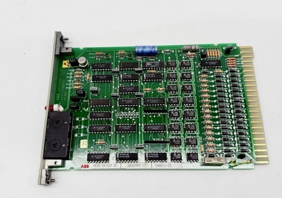 70AB01C-ES HESG 447224 R2 บอร์ดควบคุมโมดูลออกแบบไบนารี ABB