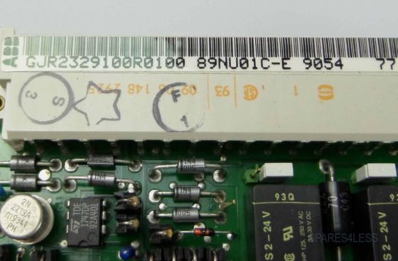 89NU01C-E GJR2329100R0100 รีเล่ย์ความปลอดภัย ABB