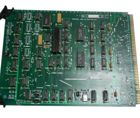 Honeywell 30731823-001 A/D Mux PLC แผ่นวงจร 24Vdc 110mA โมดูลควบคุมสภาพใหม่