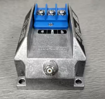 IQS450 204-450-000-002 A1-B21-H10-I0 เครื่องปรับสัญญาณใกล้ชิดกระแสไฟฟ้า Eddy