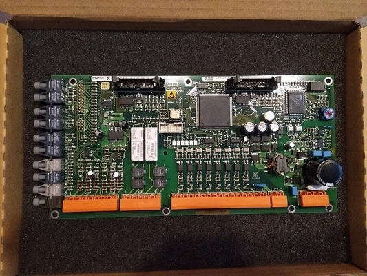 UAC389AE01 อุปกรณ์ ABB UA C389 AE01 โมดูลโปรเซสเซอร์ควบคุม PLC อะไหล่ HIEE300888R0001