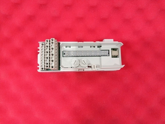 TU811V1 ABB S800 ชุดสิ้นสุดโมดูลขนาดกะทัดรัด 1x8 ขั้วต่อสัญญาณ 3BSE013231R1