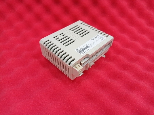 DI810 ABB S800 โมดูลอินพุตดิจิตอล 24V 16 CH PLC อะไหล่ 3BSE008508R1