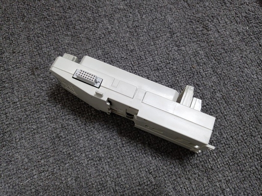 TU890 ABB PLC โมดูลการสิ้นสุดยูนิตฐาน S800 I/O 3BSC690075R1