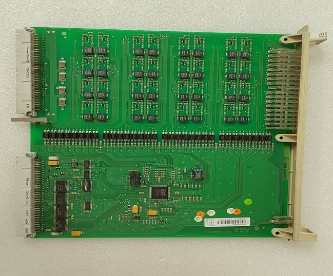 ABB DSDI 110A 57160001-AAA บอร์ดข้อมูลดิจิทัลใหม่ในคลัง