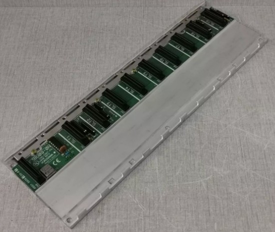F3BU09-0NS1 YOKOGAWA 9 สล็อตหน่วยโมดูลพื้นฐานที่รองรับโมดูลต่าง ๆ โมดูล I/O