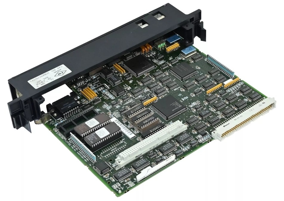 IC697CPU771 GE PLC CPUs 12 MHz หน่วยประมวลผลกลางที่ขยายได้ หน่วยสล็อตเดียว CPU สูงถึง 8K Analog I/O