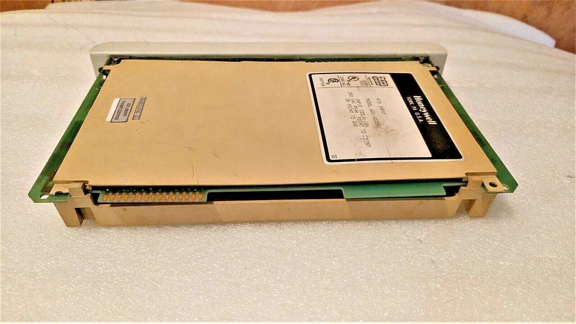 Honeywell 621-0025RC RTD หน่วยข้อมูลการเข้า การติดตามอุณหภูมิความแม่นยําสําหรับการใช้งานอุตสาหกรรม