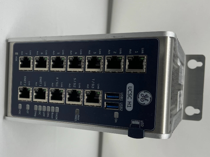 ตัวควบคุม GE Mark VIe รุ่น IS420UCECH1B