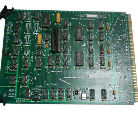 Honeywell 30731823-001 A/D Mux PLC แผ่นวงจร 24Vdc 110mA โมดูลควบคุมสภาพใหม่